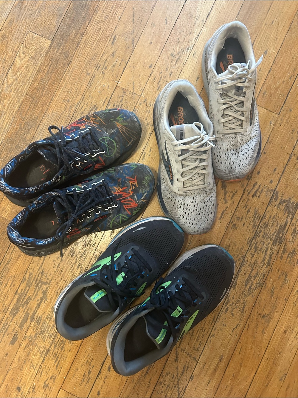 Lot of 3 Brooks men' Grey and Black Sneakers with Neon Green Accents 10.5